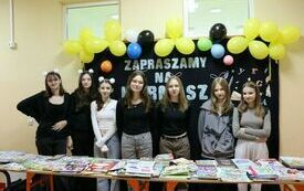 Kiermasz książek w Publicznej Szkole Podstawowej w Chybicach 20