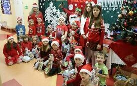 Wizyta Świętego Mikołaja w Publicznej Szkole Podstawowej w Chybicach 25