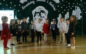 Spotkanie wigilijne w Publicznej Szkole Podstawowej w Łomnie 39
