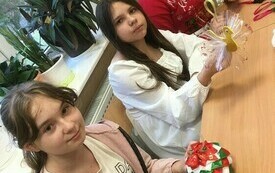 Finał szkolnego konkursu na komplet ozd&oacute;b choinkowych z dawnych lat 3