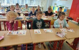  Dziel się uśmiechem 12