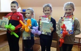 Pasowanie na Czytelnika w PSP w Łomnie 5