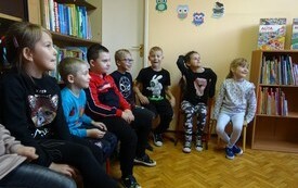 Pasowanie na Czytelnika w PSP w Łomnie 11