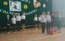 Dziękujemy Babci i Dziadkowi - PSP Łomno 1