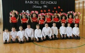Dzień Babci i Dziadka w Publicznej Szkole Podstawowej im. Feliksa Szczęsnego Karnickiego  w Chybicach 7