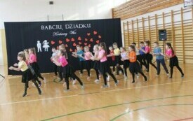 Dzień Babci i Dziadka w Publicznej Szkole Podstawowej im. Feliksa Szczęsnego Karnickiego  w Chybicach 21