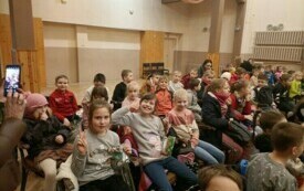 Wyjazd do teatru uczni&oacute;w klas I-III 2