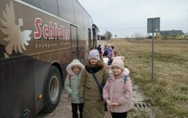 Wyjazd do teatru uczni&oacute;w klas I-III 5