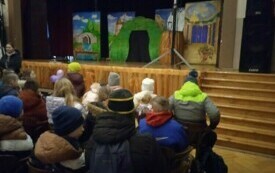 Wyjazd do teatru uczni&oacute;w klas I-III 18