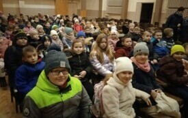 Wyjazd do teatru uczni&oacute;w klas I-III 19