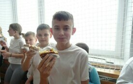 &bdquo;Wszelkie diety dziś na boku, Tłusty Czwartek jest raz w roku!&rdquo;  4