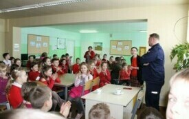 "A po trudzie- odpocząć należy&hellip;". O bezpiecznych feriach w świetlicy szkolnej w Chybicach 3