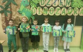 Dzień dinozaura w przedszkolu w Chybicach 16