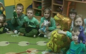 Dzień dinozaura w przedszkolu w Chybicach 30