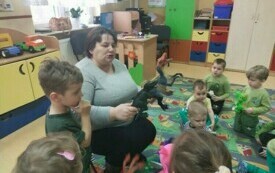 Dzień dinozaura w przedszkolu w Chybicach 69