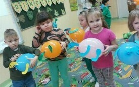 Dzień dinozaura w przedszkolu w Chybicach 74