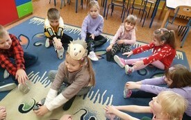 Dzień jeża w grupach przedszkolnych - PSP Łomno 1