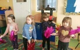 Muzyczne popołudnia u przedszkolak&oacute;w z Chybic 12