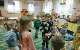 Muzyczne popołudnia u przedszkolak&oacute;w z Chybic 23