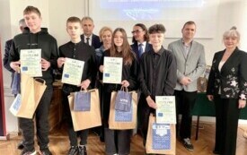Powiatowy Konkurs z Informatyki 7