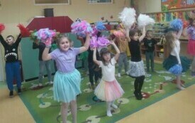  Międzynarodowy Dzień Tańca w przedszkolu w Chybicach 13