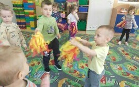  Międzynarodowy Dzień Tańca w przedszkolu w Chybicach 37