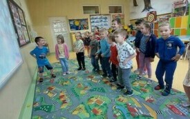  Międzynarodowy Dzień Tańca w przedszkolu w Chybicach 64