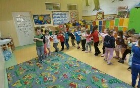  Międzynarodowy Dzień Tańca w przedszkolu w Chybicach 66