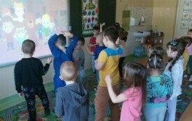  Międzynarodowy Dzień Tańca w przedszkolu w Chybicach 71