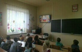 Majowe  święta u chybickich  przedszkolak&oacute;w 22