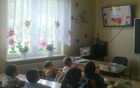 Majowe  święta u chybickich  przedszkolak&oacute;w 23