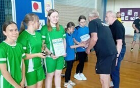 DRUŻYNOWY TENIS STOŁOWY. DZIEWCZĘTA Z SZERZAW W FINAŁALE WOJEW&Oacute;DZTWA	 4