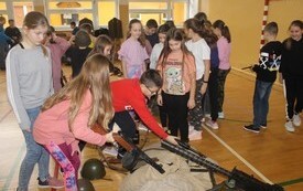 Lekcja historii z Grupą Artystyczną &bdquo;Rekonstrukto&rdquo; 21.11 6