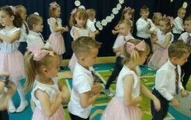 Dzień Mamy i Taty w Przedszkolu w Chybicach 18