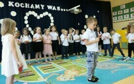 Dzień Mamy i Taty w Przedszkolu w Chybicach 33