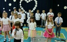 Dzień Mamy i Taty w Przedszkolu w Chybicach 74