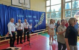 Rodzina to mały świat stworzony przez miłość  95