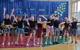 Rodzina to mały świat stworzony przez miłość  96