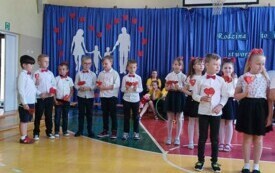 Rodzina to mały świat stworzony przez miłość  100