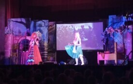 W TEATRZE 4