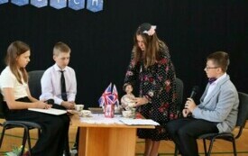 Dzień Język&oacute;w Obcych w Publicznej Szkole Podstawowej w Chybicach 53