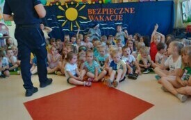 &bdquo;Na wakacje wyruszamy, bo zasady bezpieczeństwa dobrze znamy&rdquo; 1