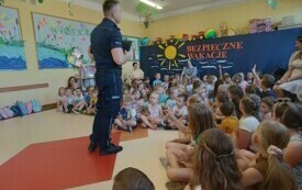 &bdquo;Na wakacje wyruszamy, bo zasady bezpieczeństwa dobrze znamy&rdquo; 6