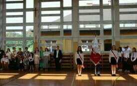 Rozpoczęcie roku szkolnego  w Publicznej Szkole Podstawowej im. Feliksa Szczęsnego Karnickiego w Chybicach 11
