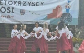 Uczniowie PSP w Godowie na Spartakiadzie &quot;Świętokrzyscy Herosi&quot; 4