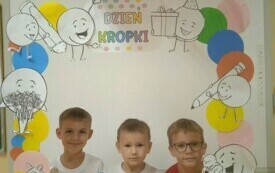 Dzień Kropki w przedszkolu  w Chybicach 8