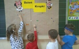 Dzień Kropki w przedszkolu  w Chybicach 20