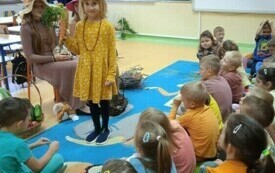 Przedszkolaki z Chybic witają jesień 15