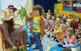 Przedszkolaki z Chybic witają jesień 17