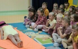 Przedszkolaki z Chybic witają jesień 41